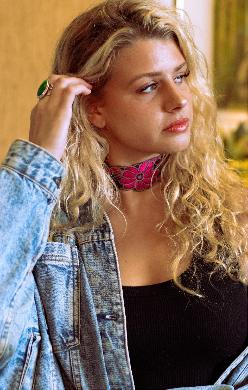 Petal’s Kiss Choker